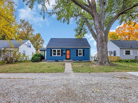 3rd image of 1839 K Ave NE