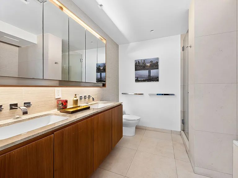 555 W 59th St #Townhouse 3C — Photo 9