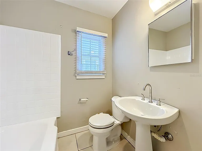 21 N Mills Ave — Photo 27