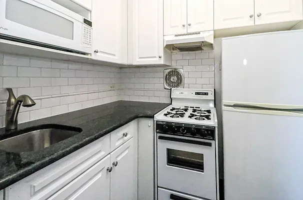 Rented by Brown Harris Stevens | media 10