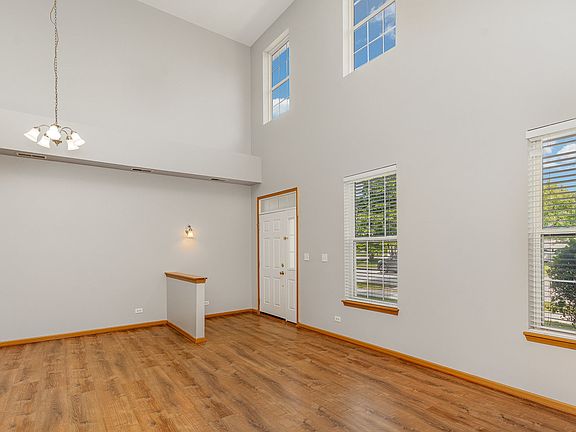 2nd image of 2255 Georgetown Cir