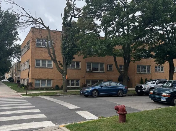 5601 W Byron St #A, Chicago, IL 60634