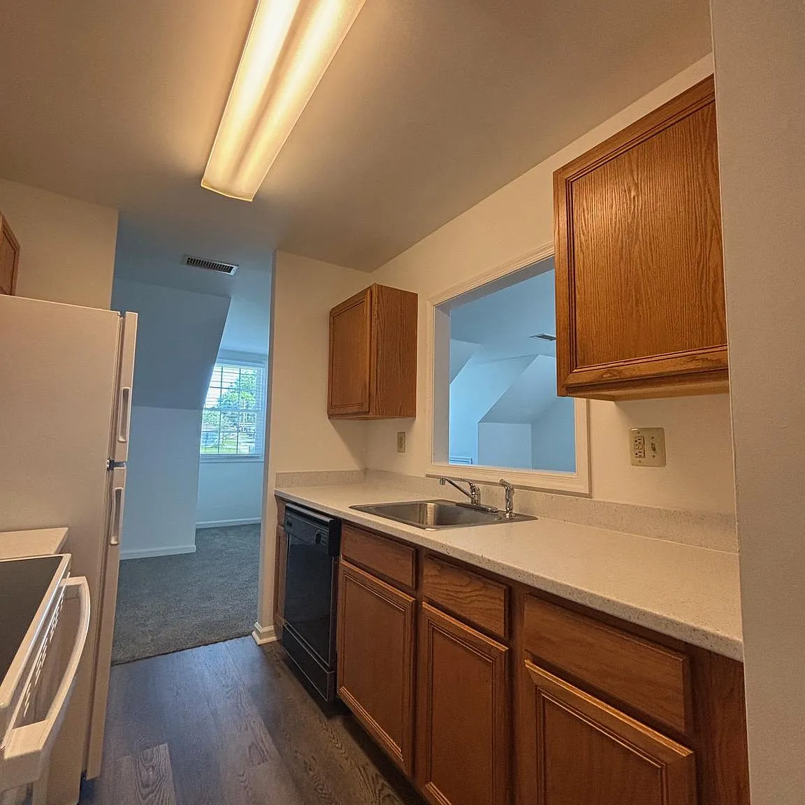 1 bed, 1.0 bath, 750 sqft, $1,600 — Photo 4