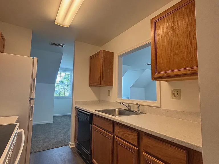 279 W Uwchlan Ave #279 — Photo 4