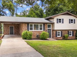 715 Wakeland Dr, Garner, NC 27529