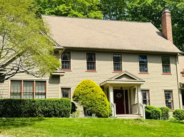 281 Newtown Turnpike, Redding, CT 06896