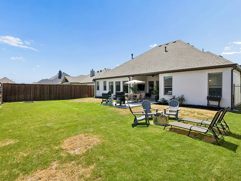 510 Aster Ln — Photo 16