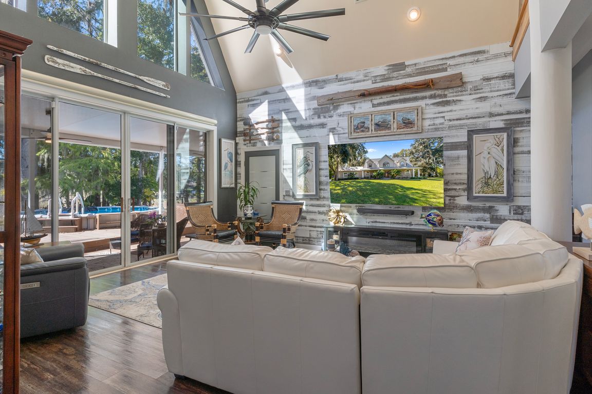 next background image