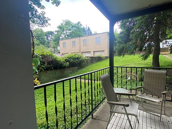 3rd image of 6716 Thomas Blvd #3
