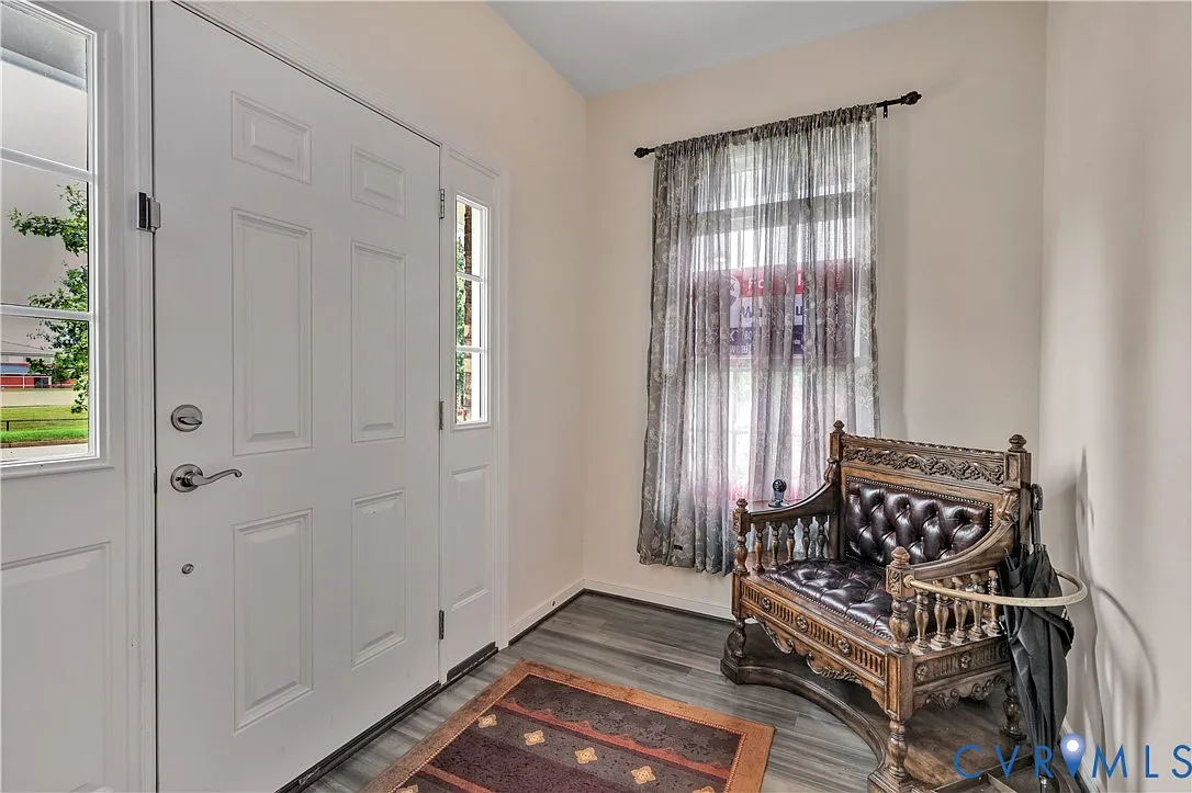 3 bed, 3.5 bath, 2123 sqft, $2,900 — Photo 3