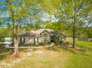 42374 Autumn Dr, Hammond, LA 70403