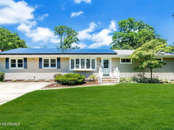 1126 Overlook Drive, Toms River, NJ 08753