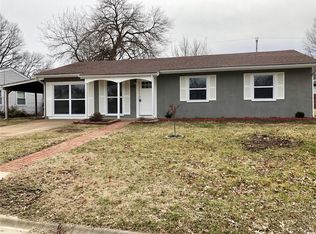 220 Lakeland Blvd, Swansea, IL