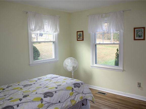5th image of 2000 Glenside Dr