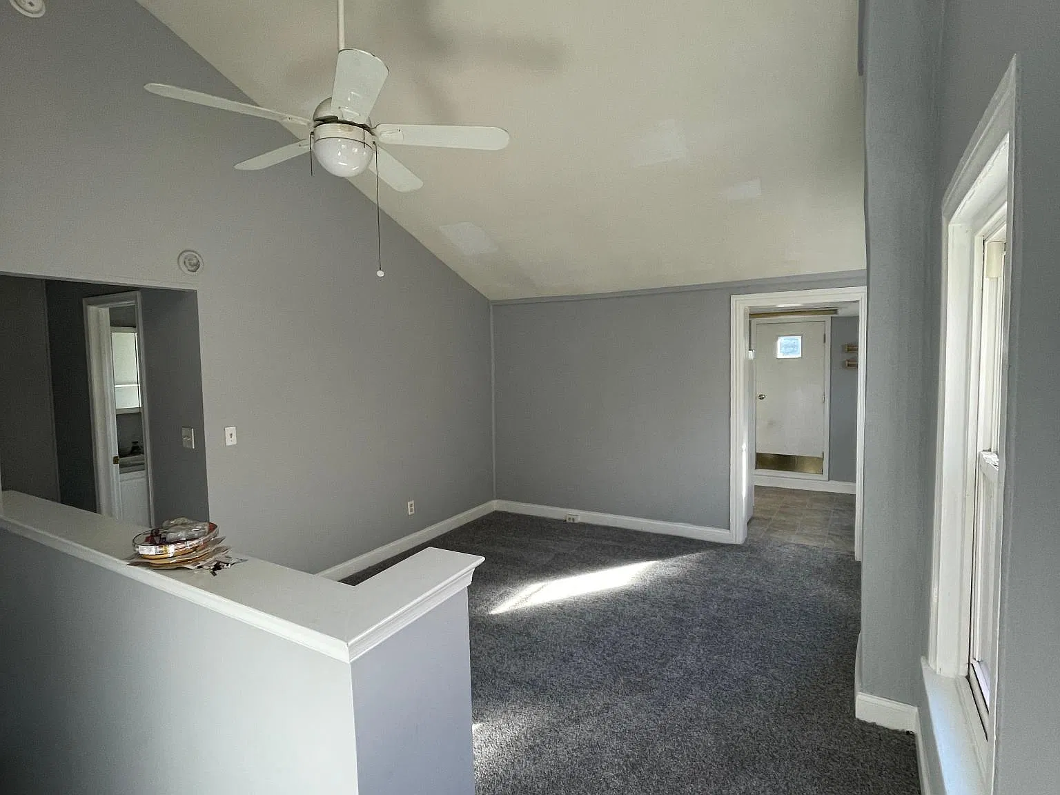 2 bed, 975 sqft, $1,600 — Photo 3