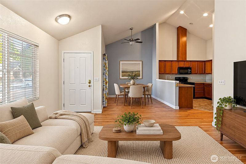 4th image of 6609 Indiana Street SE