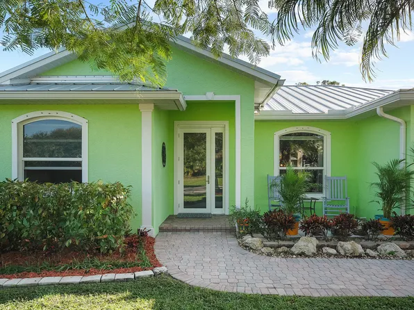 502 NW Ember Way, Jensen Beach, FL 34957