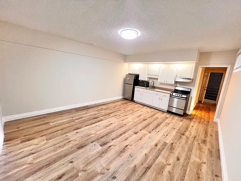2165 Carlmont Dr #A — Photo 2