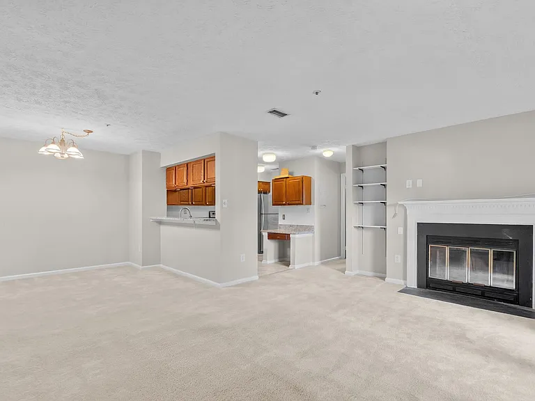 12205 Saint Peter Ct — Photo 2