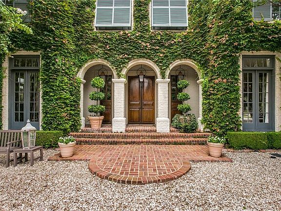 2nd image of 6231 Woodland Dr