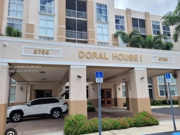 9755 NW 52nd St APT 521, Doral, FL 33178