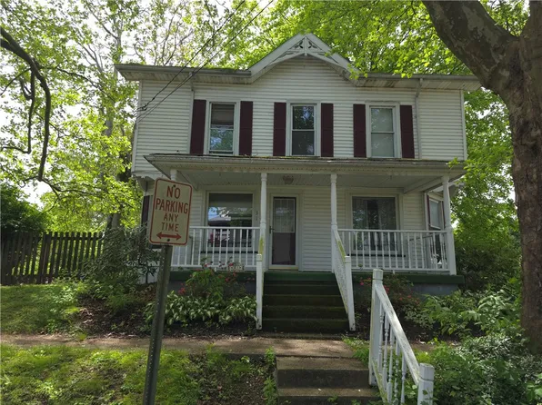 31 South St, West Middlesex, PA 16159