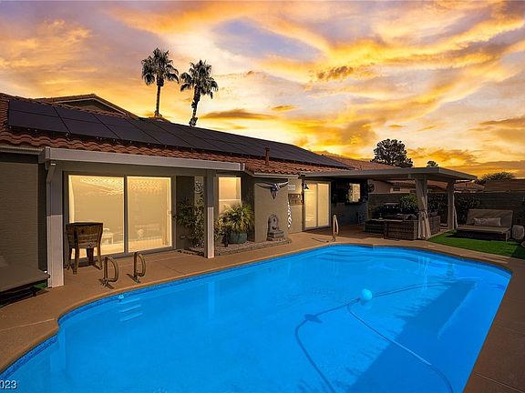 2nd image of 429 Don Pedro Cir