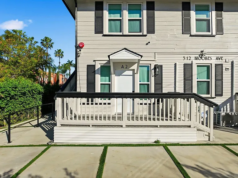 312 Brookes Ave #A2 — Photo 1