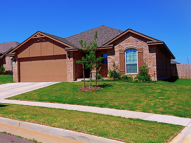 1st image of 9913 Summerhill Ln