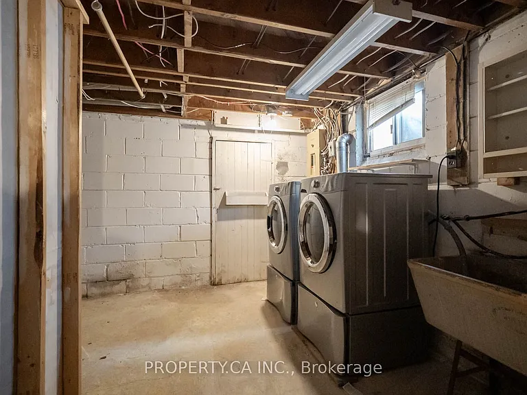 1592 Pharmacy Ave — Photo 12