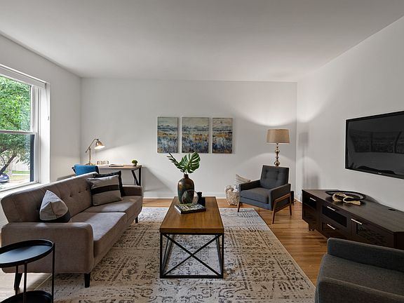 4th image of 4453 N Paulina St APT 2