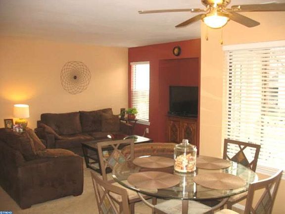 3rd image of 602 Diamond Dr