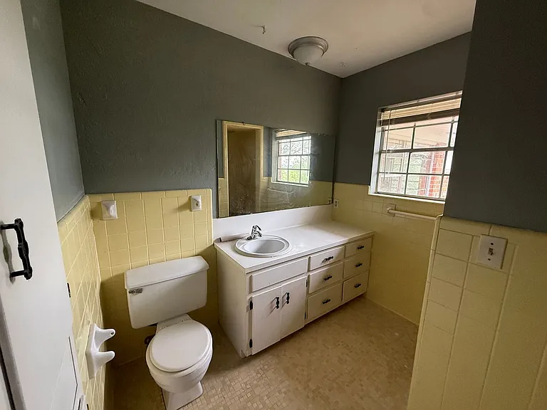 713 FM 153 — Photo 11