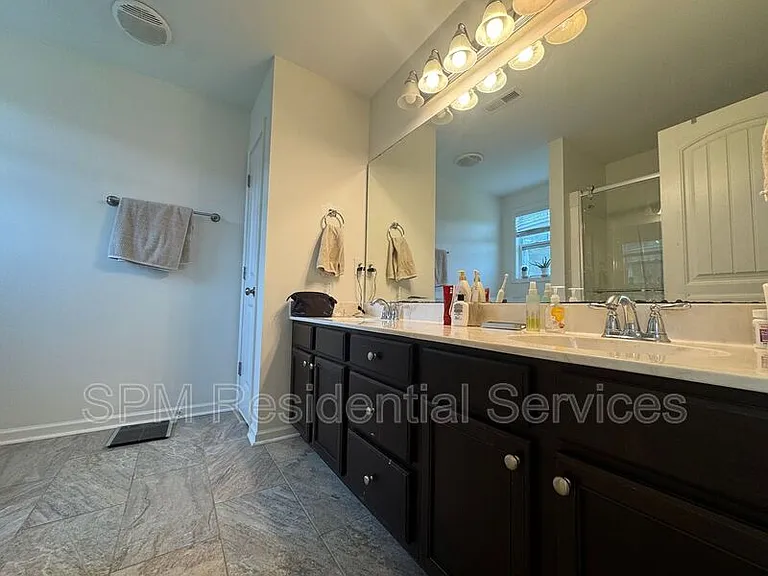 437 Lady Bug Ln — Photo 15