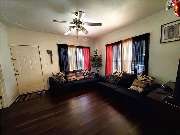 4th image of 306 W Leland Ave