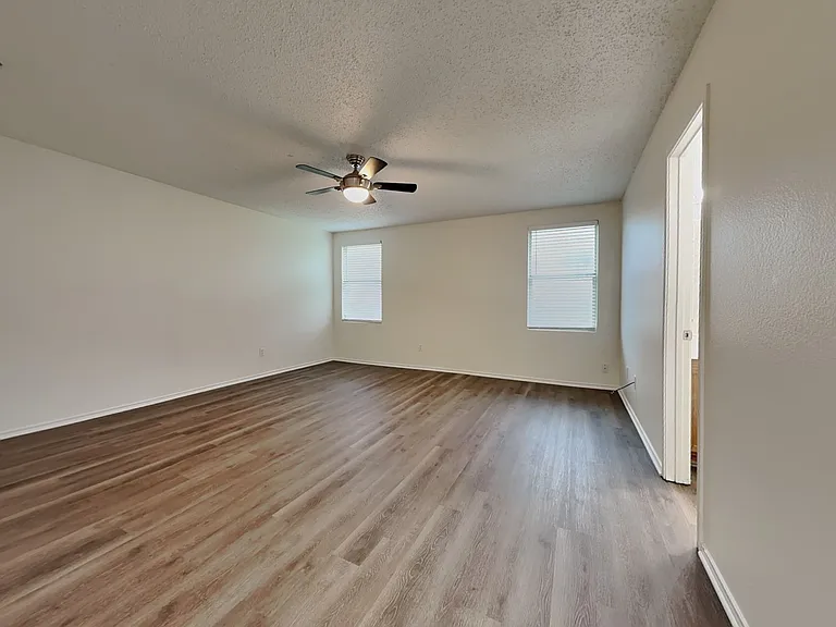 618 Ragwood Rd — Photo 8