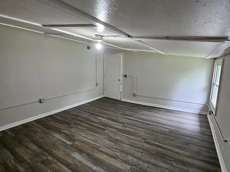 3305 Culverson Ave — Photo 1