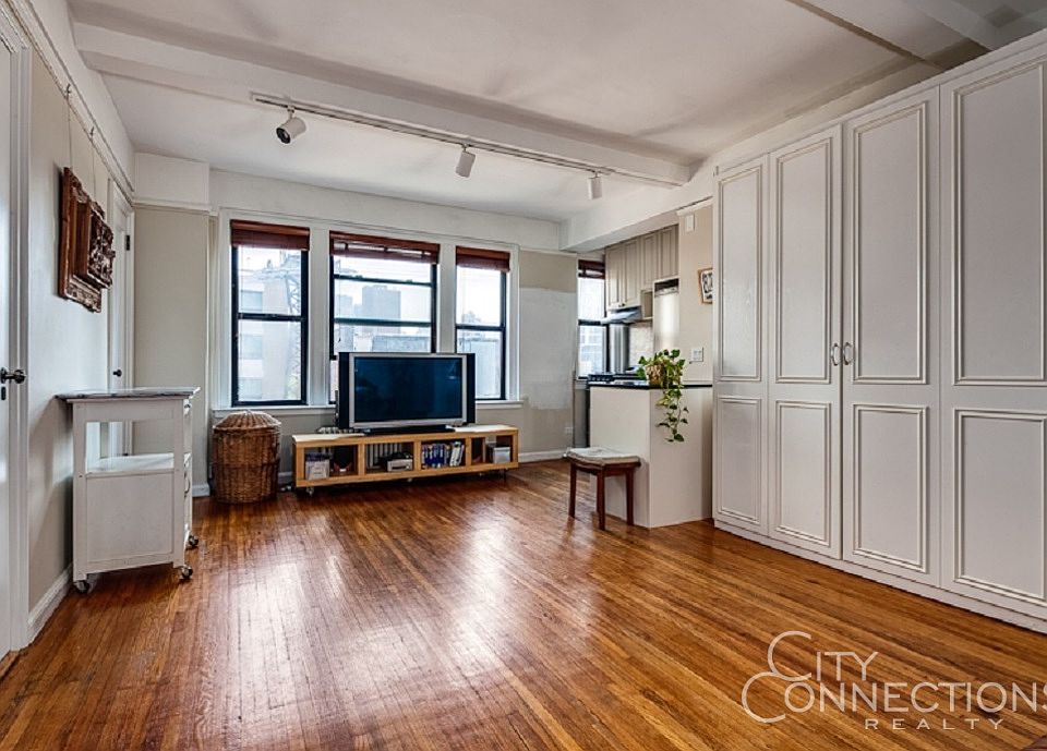 1st image of 339 E 58th St APT 9G
