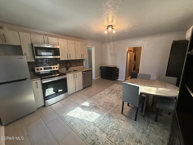 2618 Idalia Ave #A — Photo 4