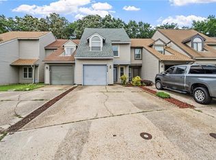 4738 Woodglen Ct, Virginia Beach, VA 23462