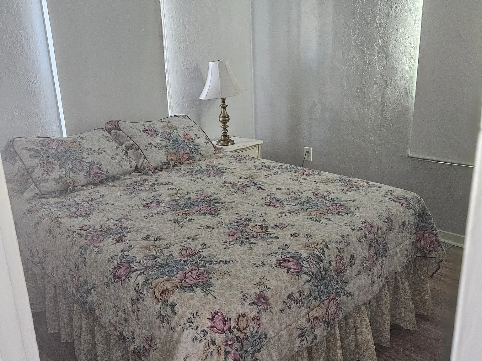 304 S Country Club Dr — Photo 4