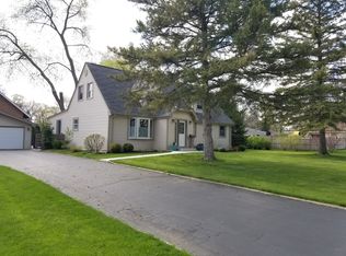 3325 Bellwood Ln, Glenview, IL 60026