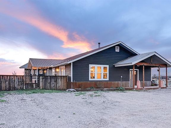 2nd image of 15021 Road 35