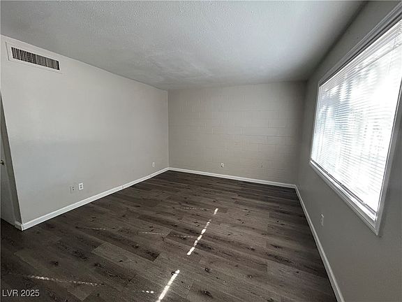 2nd image of 2526 Bulloch St APT K