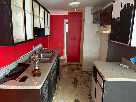 3rd image of 7701 E 23rd Ave