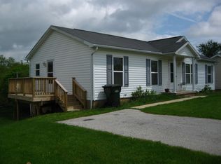 170 Franklin Square Dr, Dallastown, PA 17313