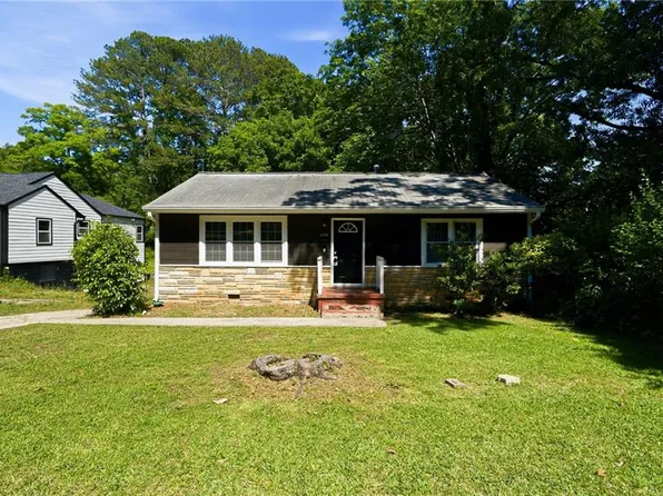 2666 Blount St, East Point, GA 30344