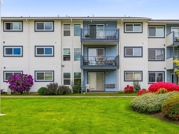950 Evergreen Rd APT 318, Woodburn, OR 97071
