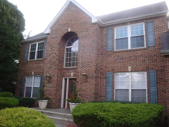 2nd image of 20 Devon Dr