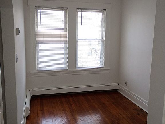 4th image of 170 Beach 91 St #3